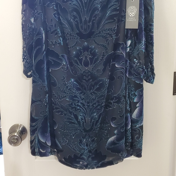 Off the shoulder dress - Picture 2 of 4